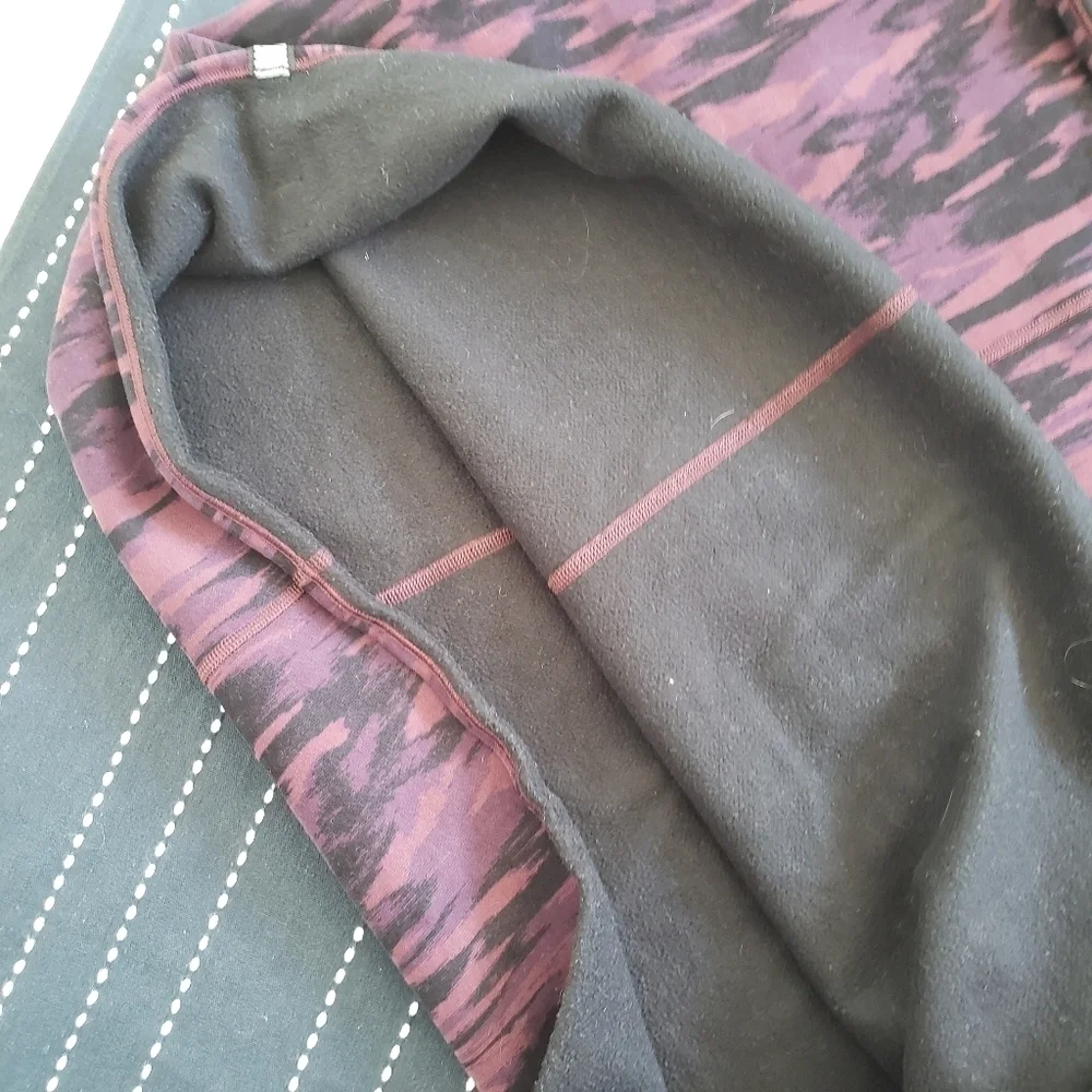 Lululemon Vinyasa Infinity Circle Scarf Fleece Lined Snap